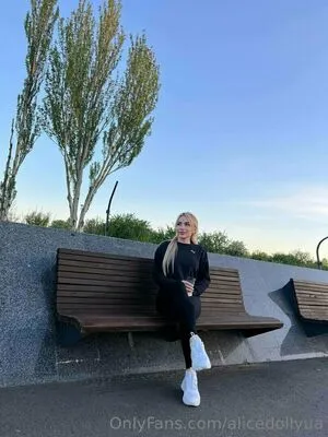 Alicedollyua OnlyFans Leaked Free Thumbnail Picture - #2rKYQpz7S2
