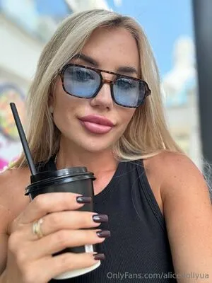 Alicedollyua OnlyFans Leaked Free Thumbnail Picture - #5U18J3XZIF