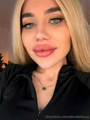 Alicedollyua OnlyFans Leaked Free Thumbnail Picture - #A419URC1Hp