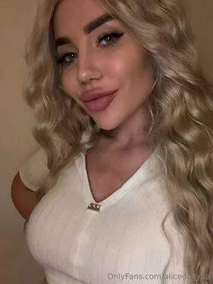 Alicedollyua OnlyFans Leaked Free Thumbnail Picture - #F56mLjM6xN