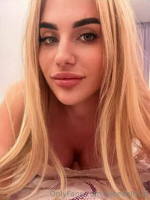 Alicedollyua OnlyFans Leaked Free Thumbnail Picture - #TbgXypg8ua