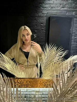 Alicedollyua OnlyFans Leaked Free Thumbnail Picture - #VaXqWVvlca