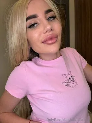 Alicedollyua OnlyFans Leaked Free Thumbnail Picture - #u2s2GmMaIV