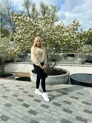 Alicedollyua OnlyFans Leaked Free Thumbnail Picture - #vupmSep7o4