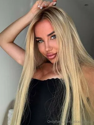 Alicedollyua OnlyFans Leaked Free Thumbnail Picture - #wSFeBFOTBg