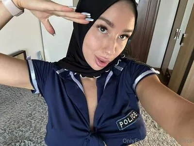 Alicee Kisss OnlyFans Leaked Free Thumbnail Picture - #5L5Osbloog