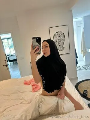 Alicee Kisss OnlyFans Leaked Free Thumbnail Picture - #6lWft97Mao