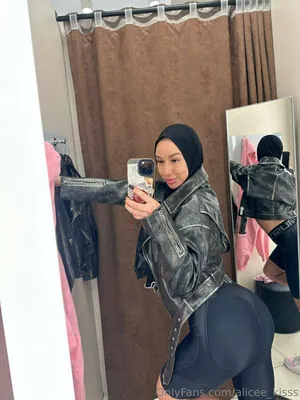 Alicee Kisss OnlyFans Leaked Free Thumbnail Picture - #7Ylz00zEEr