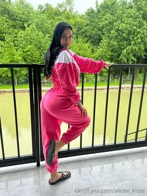 Alicee Kisss OnlyFans Leaked Free Thumbnail Picture - #WJeSG08IZ6