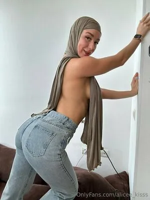 Alicee Kisss OnlyFans Leaked Free Thumbnail Picture - #cayBMi8VZt