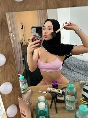 Alicee Kisss OnlyFans Leaked Free Thumbnail Picture - #pF1jcc5bHO