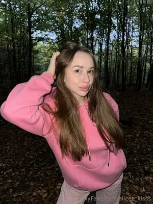 Alicee Kisss OnlyFans Leaked Free Thumbnail Picture - #yxQECr8xln