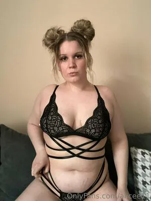 Alicee11 OnlyFans Leaked Free Thumbnail Picture - #nEWqGhqNr2