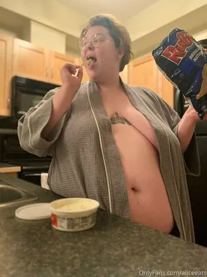 Aliceeats OnlyFans Leaked Free Thumbnail Picture - #xRRo84Niqi