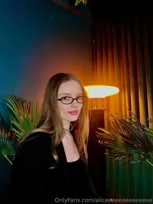 Aliceeeeeeeeeeeeee OnlyFans Leaked Free Thumbnail Picture - #HR23RBPr1G