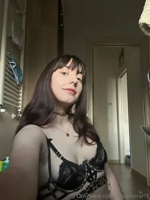 Aliceferrari1 OnlyFans Leaked Free Thumbnail Picture - #vJiIhsyCpF