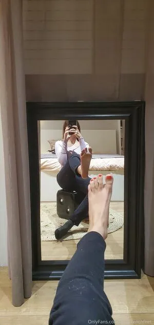 Alicefrenchfeet OnlyFans Leaked Free Thumbnail Picture - #1XL3BIRneR