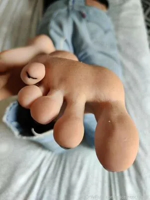 Alicefrenchfeet OnlyFans Leaked Free Thumbnail Picture - #DZ3duRsm1T