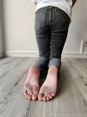 Alicefrenchfeet OnlyFans Leaked Free Thumbnail Picture - #Dvb24IvPnE