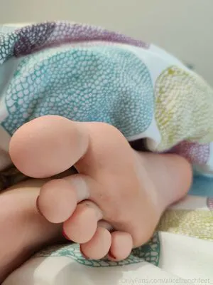 Alicefrenchfeet OnlyFans Leaked Free Thumbnail Picture - #Tot1GCcqT2
