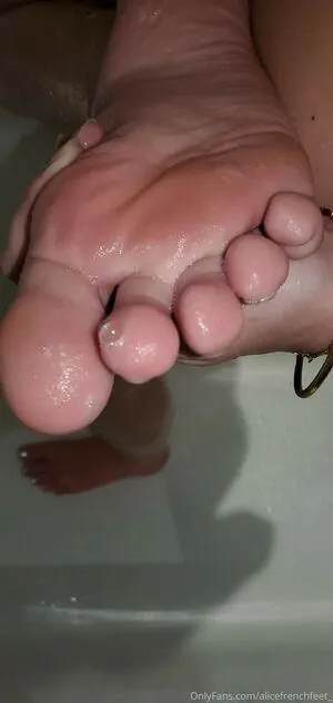 Alicefrenchfeet OnlyFans Leaked Free Thumbnail Picture - #aJIfJbXa3A