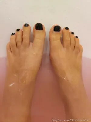 Alicefrenchfeet OnlyFans Leaked Free Thumbnail Picture - #giW28N8zjl