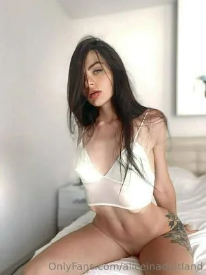 Aliceinadultland OnlyFans Leaked Free Thumbnail Picture - #8O2Ws0Kp9d