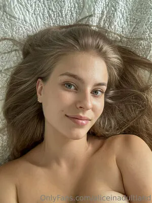 Aliceinadultland OnlyFans Leaked Free Thumbnail Picture - #Eh9xraJzQl
