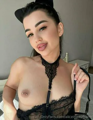 Aliceinadultland OnlyFans Leaked Free Thumbnail Picture - #Z0709NwGK8