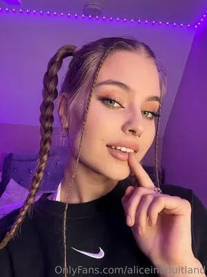 Aliceinadultland OnlyFans Leaked Free Thumbnail Picture - #n3Ec7vwL7f