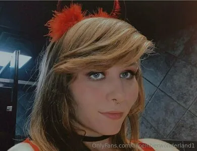 Aliceinherwonderland1 OnlyFans Leaked Free Thumbnail Picture - #XSRcw9dC9q