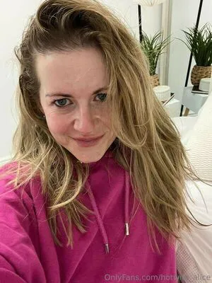 Aliceinqosland OnlyFans Leaked Free Thumbnail Picture - #0CGajyKhPm