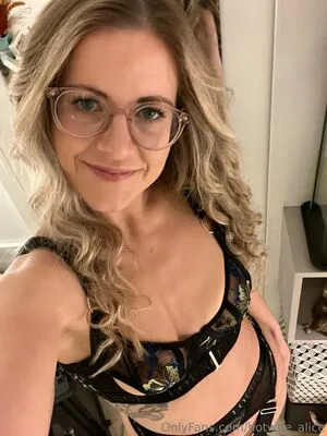 Aliceinqosland OnlyFans Leaked Free Thumbnail Picture - #SckUSVBWab