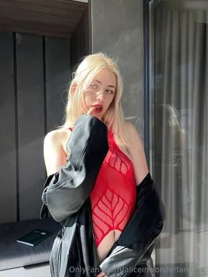 Aliceinwonderland Xo OnlyFans Leaked Free Thumbnail Picture - #4dV9eY5An9