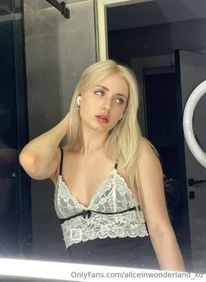 Aliceinwonderland Xo OnlyFans Leaked Free Thumbnail Picture - #Hs15FXL21U