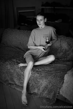 Aliceislost OnlyFans Leaked Free Thumbnail Picture - #l7pBZvsLMg