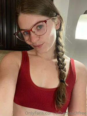 Alicemarchfree OnlyFans Leaked Free Thumbnail Picture - #Es7FtxtSjO