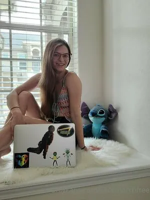 Alicemarchfree OnlyFans Leaked Free Thumbnail Picture - #YGyBaB2MyL
