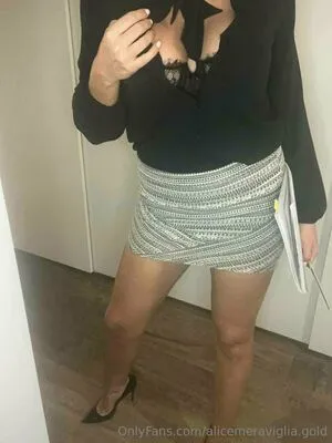 Alicemeraviglia Gold OnlyFans Leaked Free Thumbnail Picture - #sdHKnE0QJ2