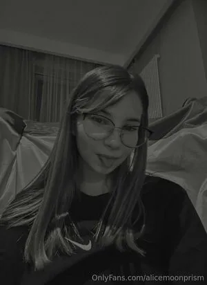 Alicemoonprism OnlyFans Leaked Free Thumbnail Picture - #CkfT5BTmQQ
