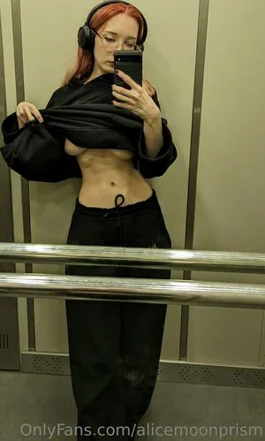 Alicemoonprism OnlyFans Leaked Free Thumbnail Picture - #CYCu3As6E7