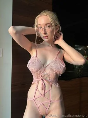 Alicemoonvip OnlyFans Leaked Free Thumbnail Picture - #rMhWeTbNi4