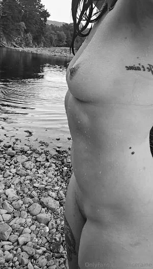 Aliceraine OnlyFans Leaked Free Thumbnail Picture - #p67LgnSMaG