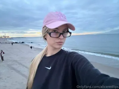 Aliceredlips OnlyFans Leaked Free Thumbnail Picture - #9VhepNllCN