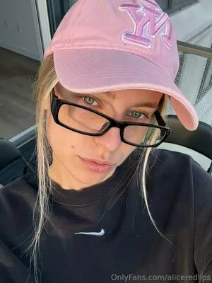 Aliceredlips OnlyFans Leaked Free Thumbnail Picture - #9jRsTUB42G