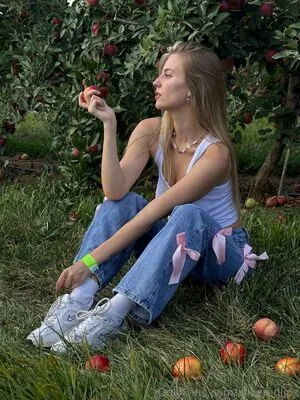 Aliceredlips OnlyFans Leaked Free Thumbnail Picture - #eRv4HqBdw9