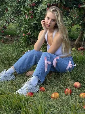 Aliceredlips OnlyFans Leaked Free Thumbnail Picture - #i98oAG4hCp