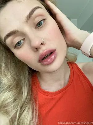 Aliceshea69 OnlyFans Leaked Free Thumbnail Picture - #ESztCtsene