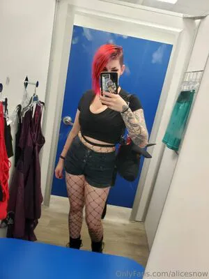 Alicesnow OnlyFans Leaked Free Thumbnail Picture - #2TAC3EEXri