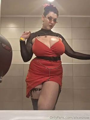 Alicesnow OnlyFans Leaked Free Thumbnail Picture - #JD1Ms6Qohh